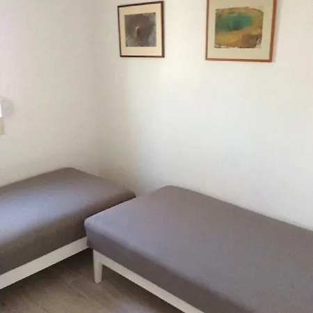 Szegfu Apartmanhaz Hébergement de vacances *