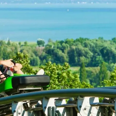 Szegfu Apartmanhaz Balatonfůzfő
