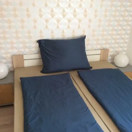 Szegfu Apartmanhaz Hébergement de vacances Balatonfůzfő